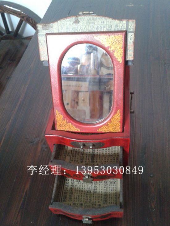 點擊查看詳細(xì)信息<br>標(biāo)題：首飾盒  閱讀次數(shù)：2934