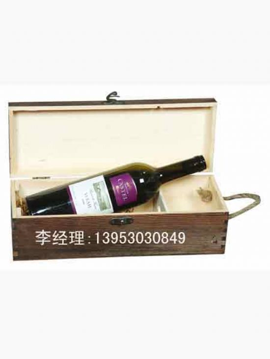 點擊查看詳細信息<br>標題：紅酒木盒 閱讀次數(shù)：2853