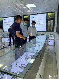 洛陽市副市長魏險峰在宜陽縣委書記張漢智陪同下來我公司調(diào)研！